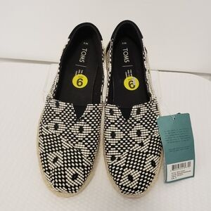 NWT TOMS Black Geometric Diamond Woven/Rope Espadrilles Size 9, Casual